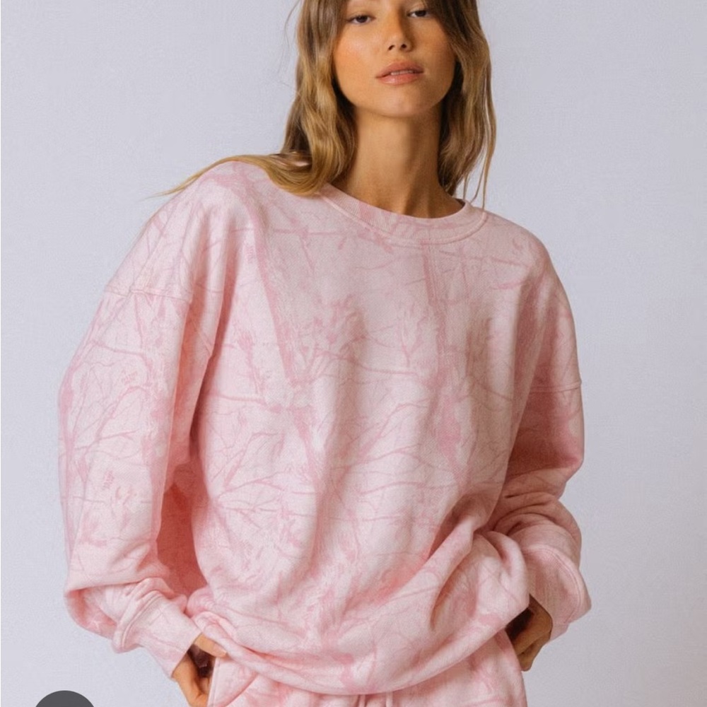 Bubblegum Camo Crewneck